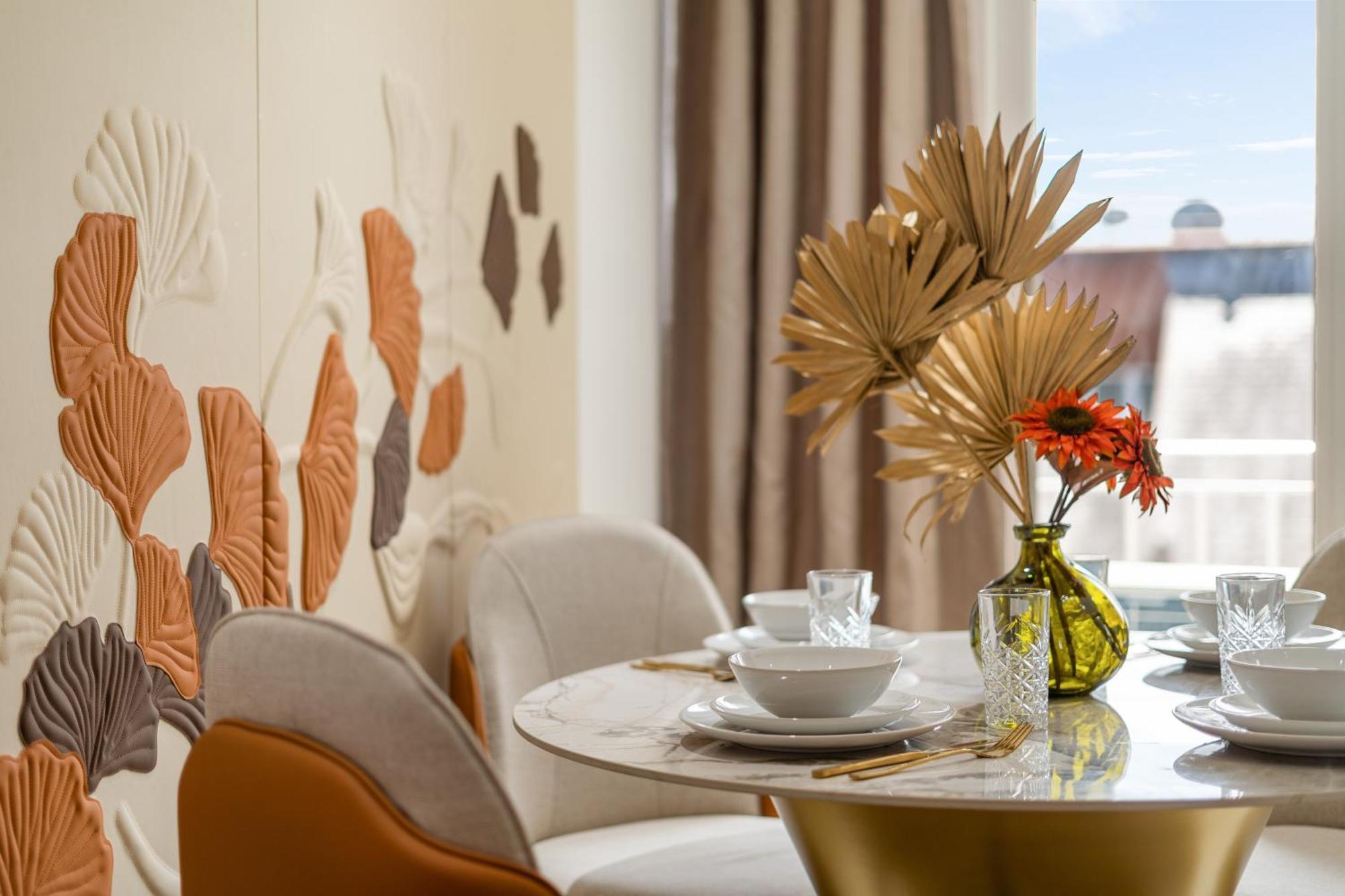 Exclusive 2-bedroom Retreat In Iconic Mayfair H8 * London